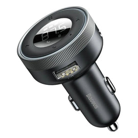 Baseus Enjoy CCLH-01 Bluetooth FM transzmitter fehér háttéren, elölről: kerek LED kijelző a frekvenciával és az USB töltőport