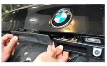 Kép betöltése a Galérianézegetőbe, BMW 3 5 Serise X1 X3 X4 X5 F10 F11 F25 F30 F31 E60 E61 E70 E71 E72 E82 E88 E84 E90 E91 E92 E93 2011 - 2015 FullHD 1080P Tolatókamera - TopNAVI