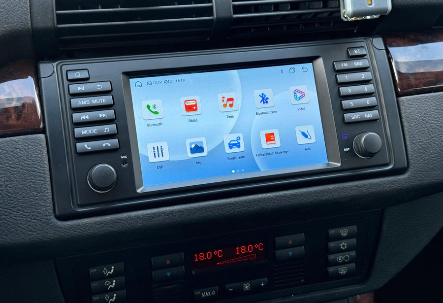 Android fejegység gyári rendszer kezelésére BMW E53-hoz – 7 inch  