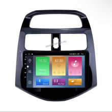 Kép betöltése a Galérianézegetőbe, Chevrolet Spark M300 2010 - 2014 9&quot; Android Multimédia fejegység - TopNAVI