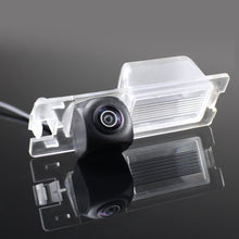 Kép betöltése a Galérianézegetőbe, Fiat Avventura Grand Siena Ritmo Croma Bravo Brava Grande Punto FullHD 1080P Tolatókamera - TopNAVI