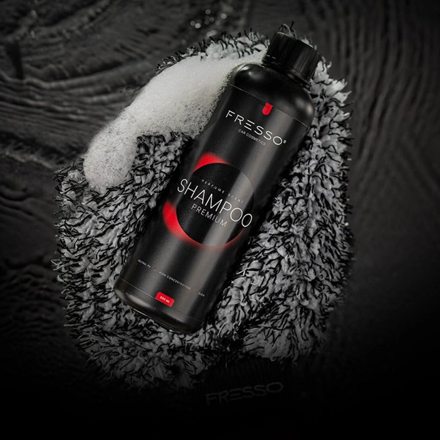 Fresso Premium Shampoo flakon mikroszálas mosókesztyűn habbal