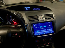 Kép betöltése a Galérianézegetőbe, Mazda 3 II 2009 - 2013 9" Android Multimédia fejegység autórádió, hifi, rádió és fejegység nagy kijelzővel, CarPlay, Android autó, Wifi és Bluetooth támogatással,