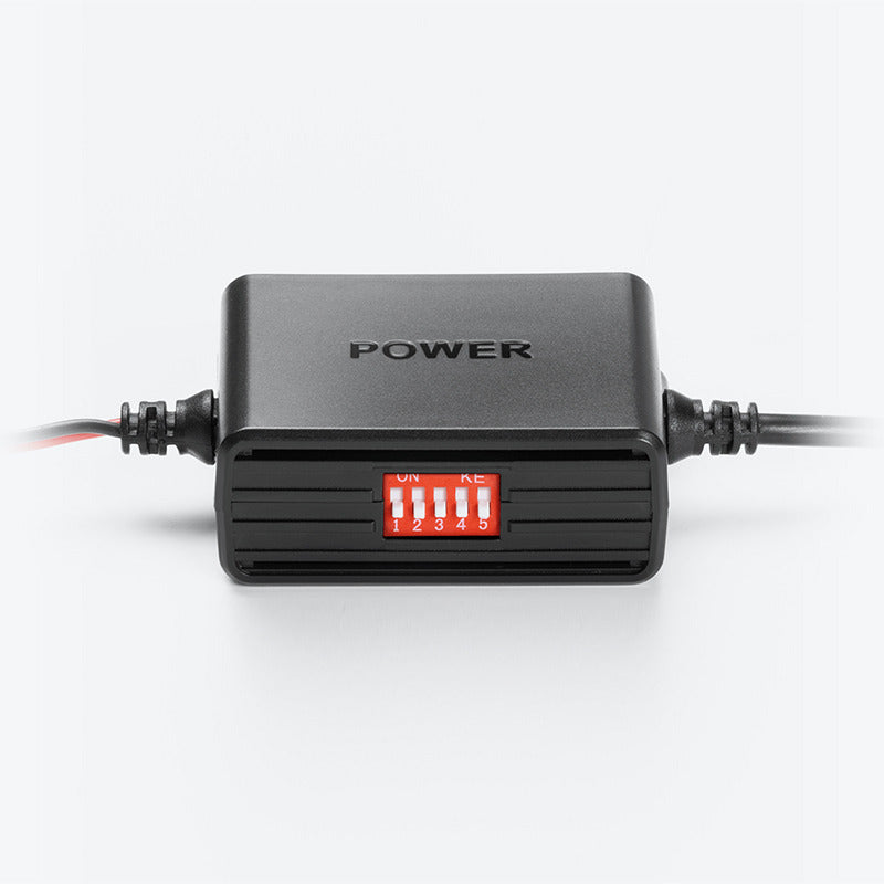 70mai OBD-II Hardwire Kit vezérlőmodulja az 5 pozíciós DIP-kapcsolóval a feszültségvédelem és parkolási időtartam beállításához