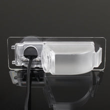 Kép betöltése a Galérianézegetőbe, Skoda 2013 - 2017 FullHD 1080P Tolatókamera - TopNAVI