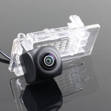 Kép betöltése a Galérianézegetőbe, Skoda FullHD 1080P Tolatókamera - TopNAVI