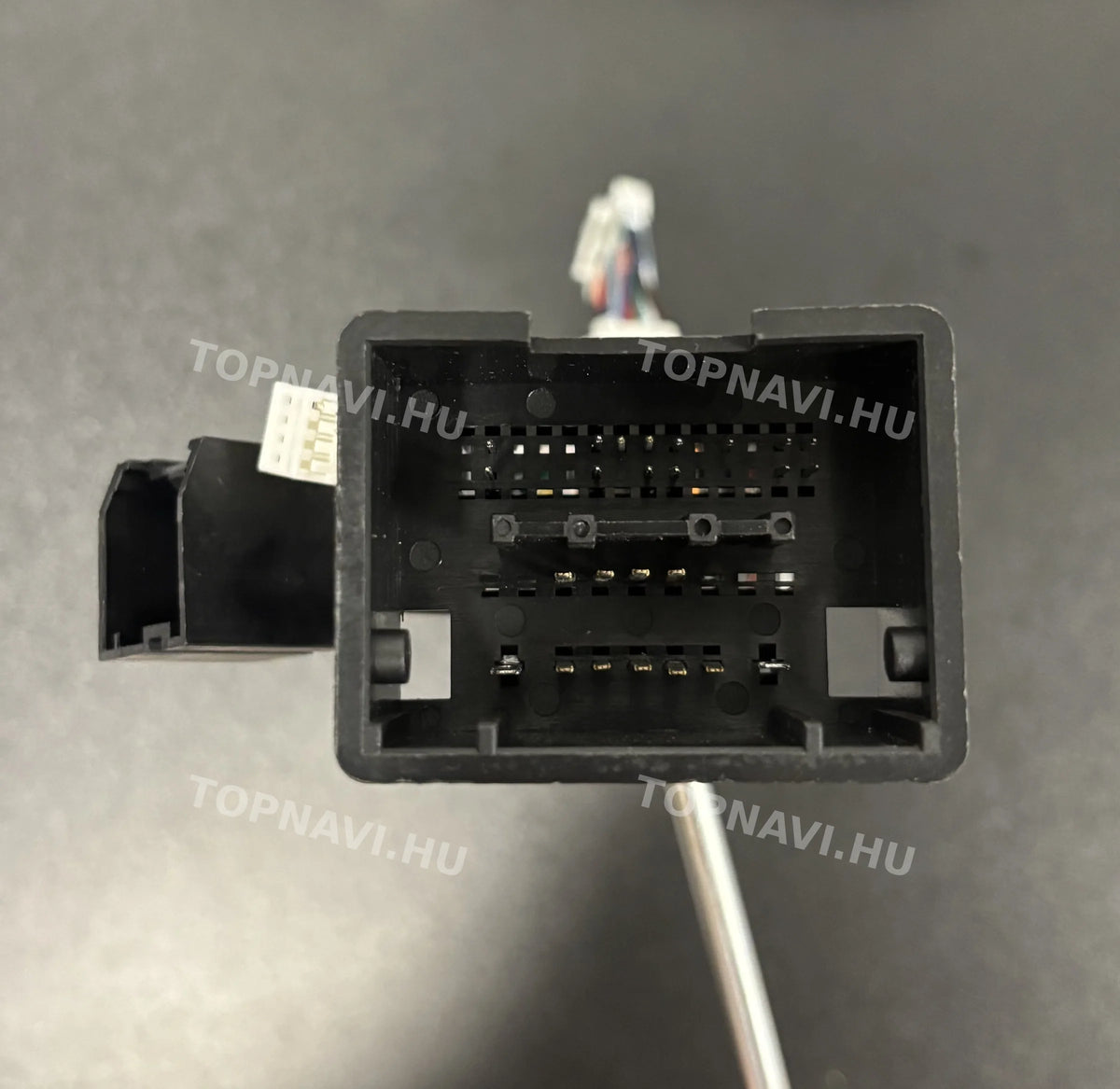Opel Astra J 2009- 2015 9" Android Multimédia fejegység - Csatlakozó