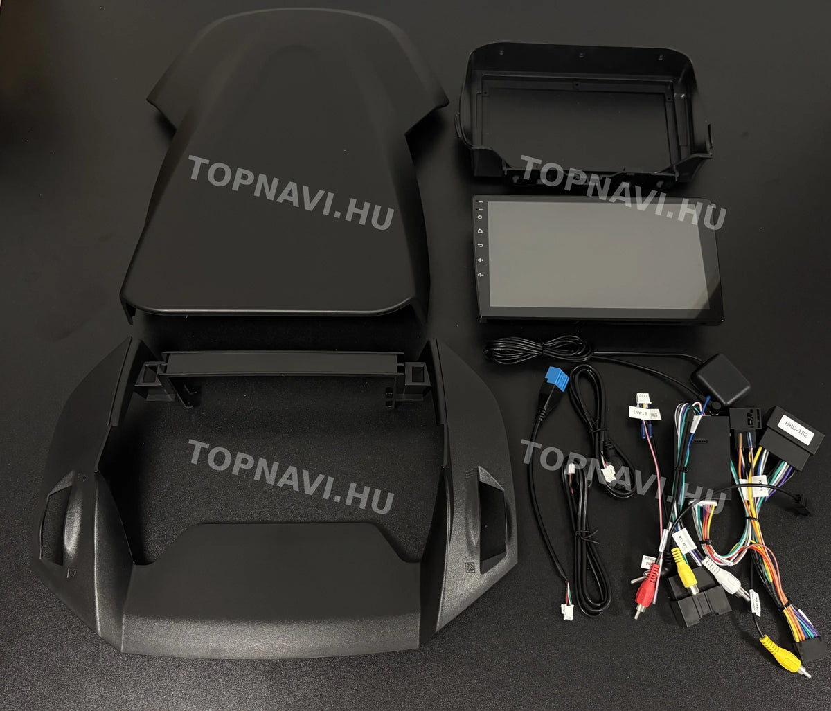 Ford Kuga 2. 2012- 2019, C-Max 2. 2010- 2019 9" Android Multimédia fejegység - Eleje