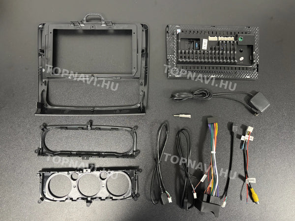 Ford Focus Mk2 2004- 2010 Fekete 9" Android multimédia autórádió érintőkijelzős fejegység – a fejegység hátulja és csatlakozói