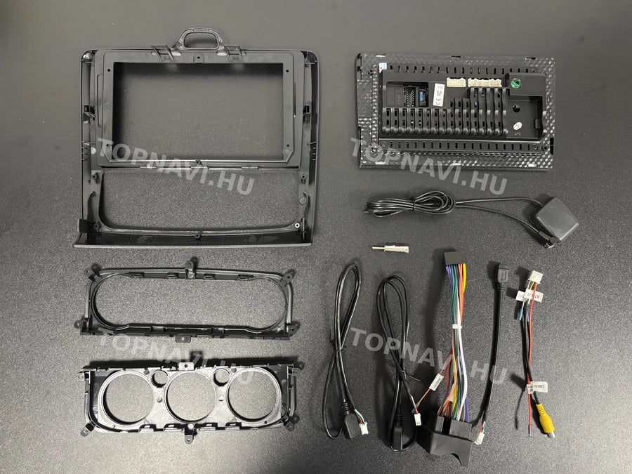 Ford Focus Mk2 2004- 2010 Fekete 9" Android multimédia autórádió érintőkijelzős fejegység - Hátulja