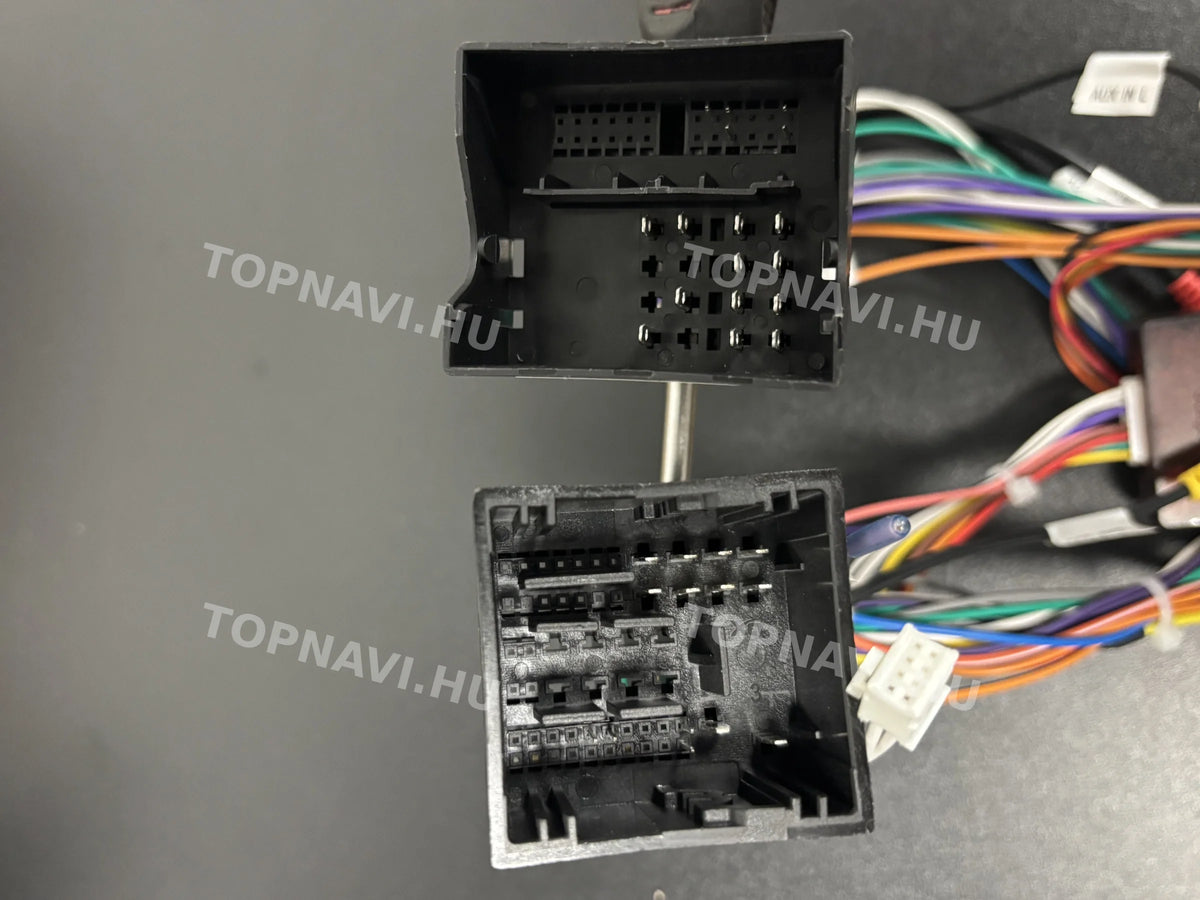 Peugeot 208 / 2008 2012- 2019 10.1" Android Multimédia fejegység - Csatlakozó