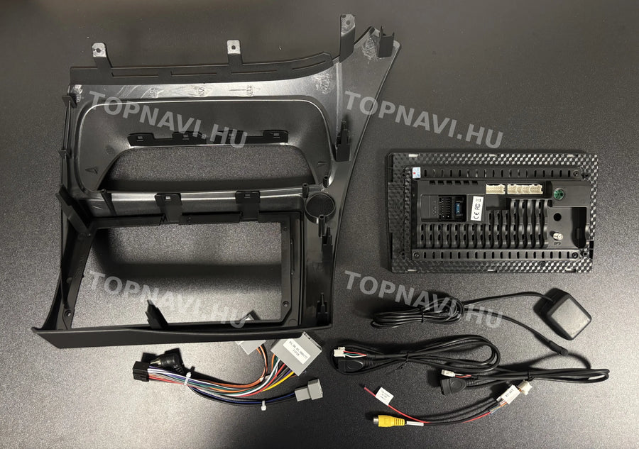 Honda Civic UFO 8. gen 2005- 2011 9" Android multimédia autórádió érintőkijelzős fejegység - Hátulja