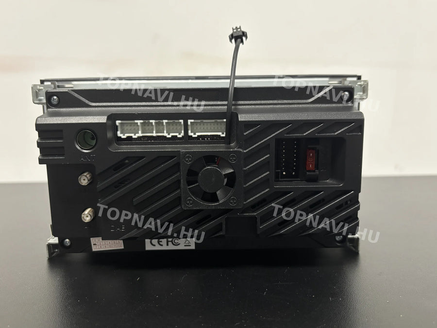 Ford Focus, Fiesta, Mondeo, C-Max, S-Max, Fusion, Transit, Kuga, Galaxy 7" Ezüst Android multimédia autórádió fejegység - Hátulja