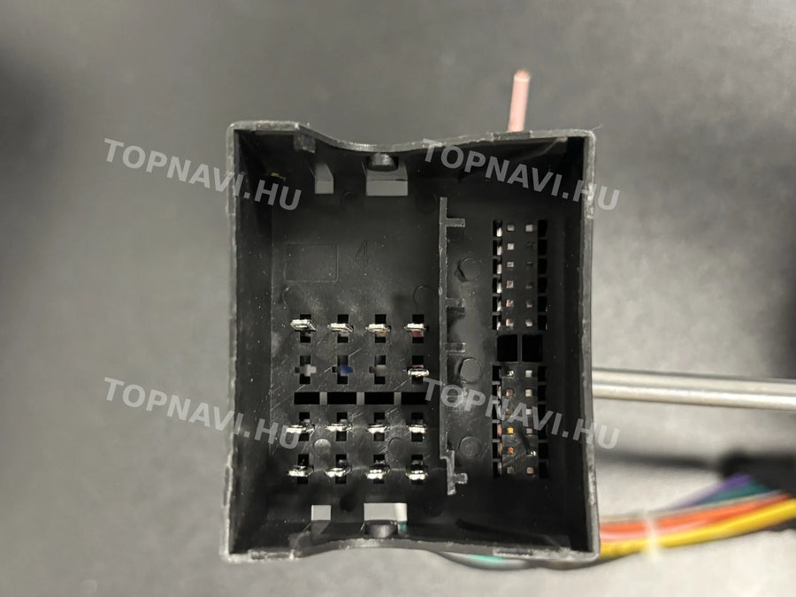 Ford Focus, Fiesta, Mondeo, C-Max, S-Max, Fusion, Transit, Kuga, Galaxy 7" Ezüst Android multimédia autórádió fejegység - Csatlakozó