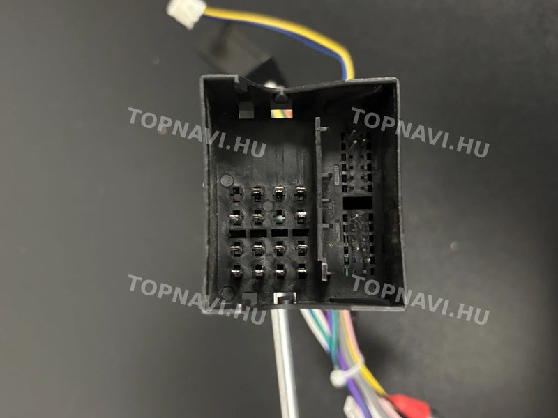Ford Focus, Kuga, Mondeo, Transit, S-Max, C-Max Fekete 7" Android Multimédia fejegység - csatlakozó