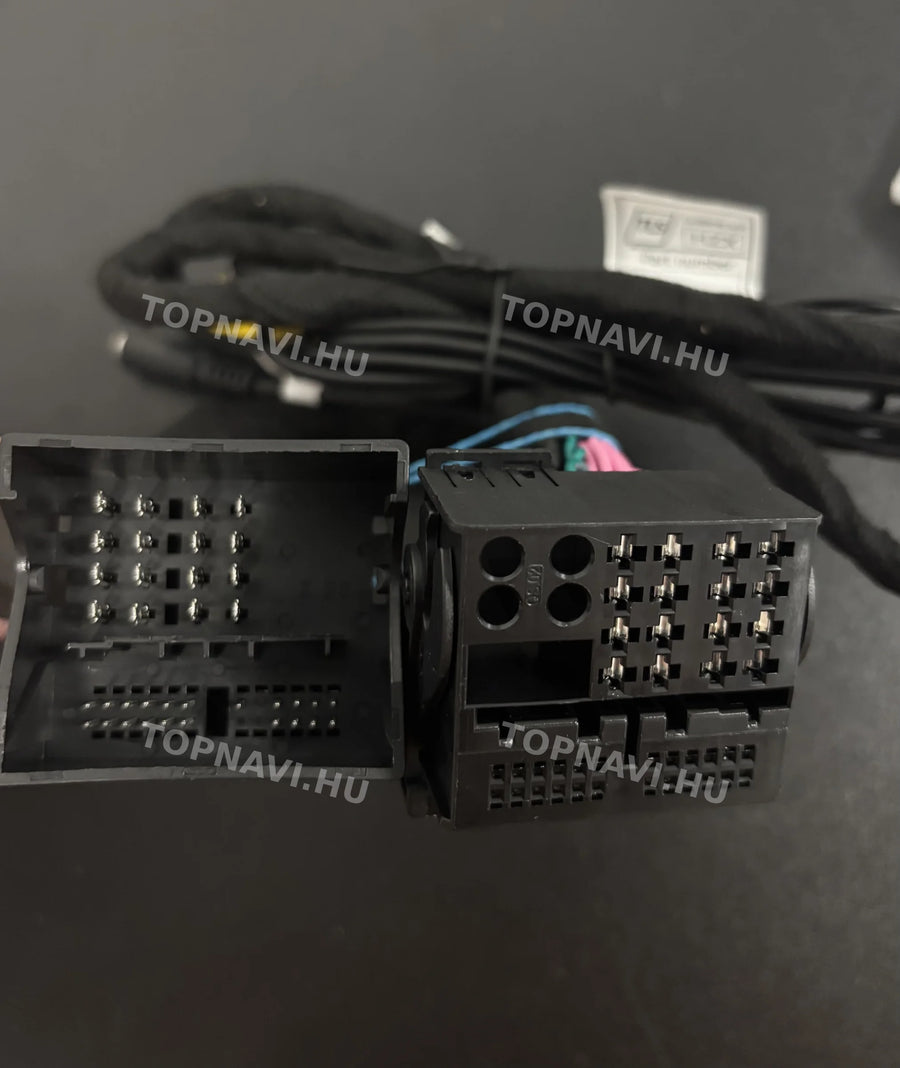 BMW 3, 4 Széria F30, F31, F34, F35, F32, F33, F36 10.25" Android multimédia autórádió érintőkijelzős fejegység - Csatlakozó