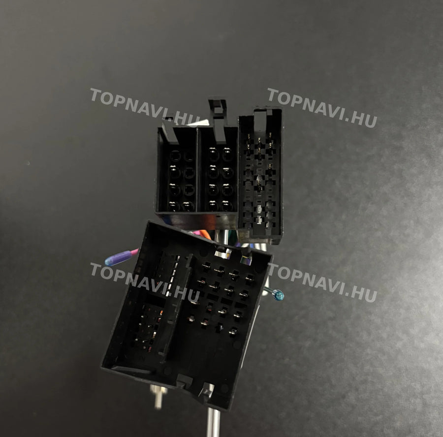 Audi A4 B6 B7 2002–2012 7" Android multimédia autórádió érintőkijelzős fejegység (jobb gombos) - Csatlakozó