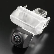 Kép betöltése a Galérianézegetőbe, Volkswagen Passat 2011 FullHD 1080P Tolatókamera - TopNAVI