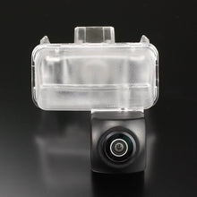 Kép betöltése a Galérianézegetőbe, Volkswagen Passat 2011 FullHD 1080P Tolatókamera - TopNAVI