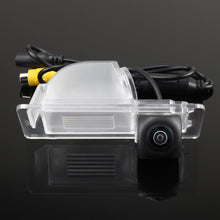 Kép betöltése a Galérianézegetőbe, Volkswagen Santana New Jetta 2013 - 2017 FullHD 1080P Tolatókamera - TopNAVI