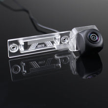 Kép betöltése a Galérianézegetőbe, Volkswagen Touran FullHD 1080P Tolatókamera - TopNAVI