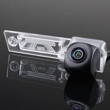 Kép betöltése a Galérianézegetőbe, Volkswagen Transporter T5 T30 FullHD 1080P Tolatókamera - TopNAVI